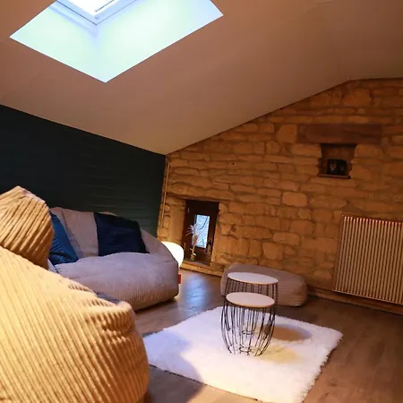 La Petite Maison De بيت للعطل